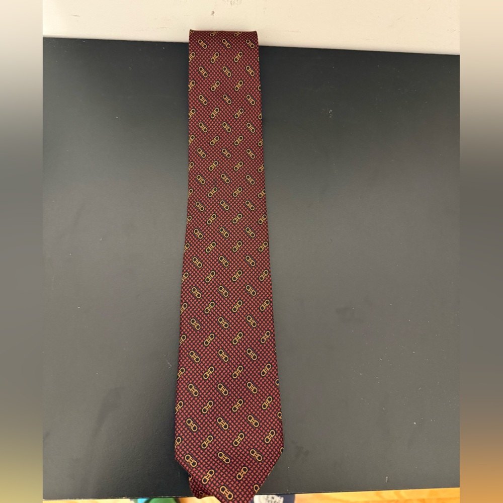 Salvatore Ferragamo Red and Gold Patterned Tie